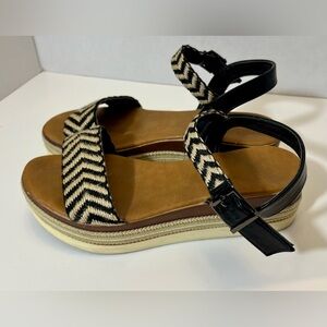 Brown/Tan Platform Sandals, Size 40 (9.5) Patrizia